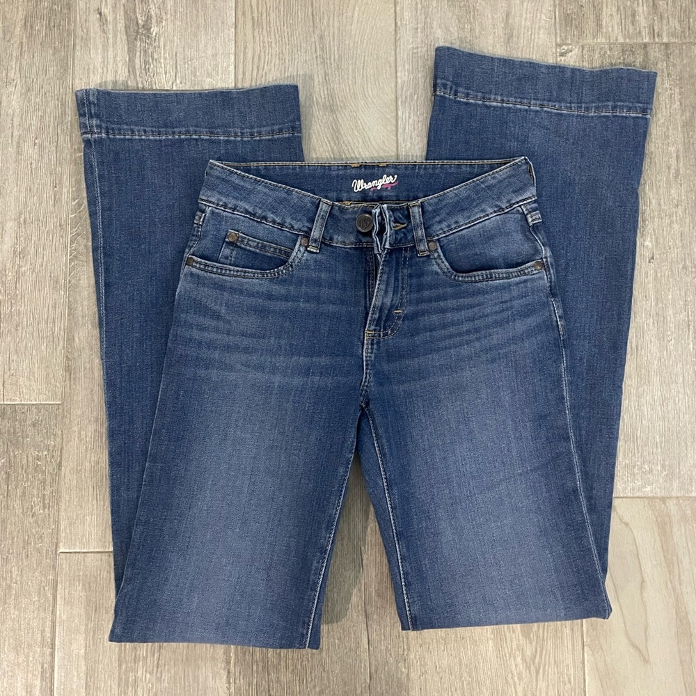 Women’s Wrangler Flared Jeans